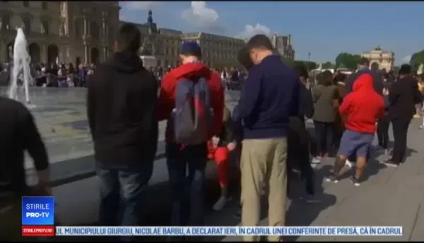 Cel mai faimos muzeu din lume are de suferit din cauza popularității. "Luvru se sufocă”
