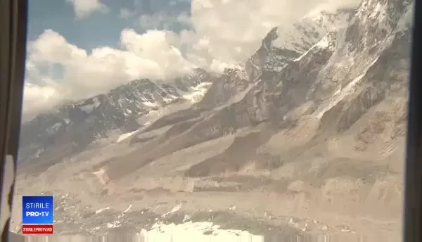 Carnagiu pe Everest. Un alpinist a dezvăluit ce a văzut pe "acoperişul lumii"