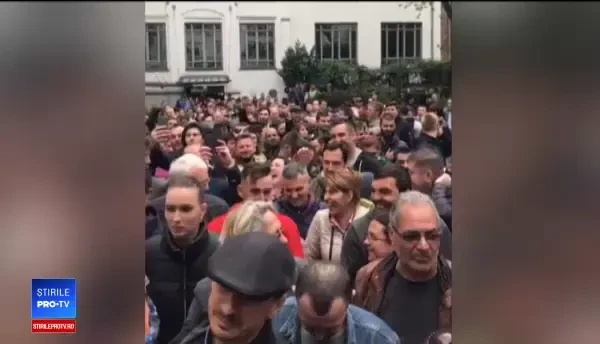 Motivul pentru care PSD amână remanierea. Ce au discutat Iohannis şi Dăncilă