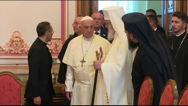 Papa Francisc, mesaj pentru credincioşii ortodocşi. Ce i-a răspuns Patriarhul Daniel
