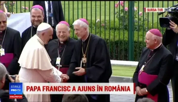 Andreea Esca, primele impresii după călătoria alături de Papă. Ce l-a rugat în avion