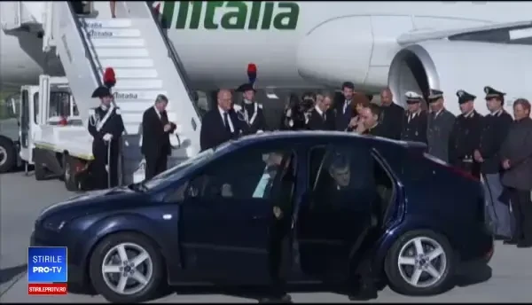 Cum a decurs zborul Papei Francisc, alături de jurnaliști, până la București