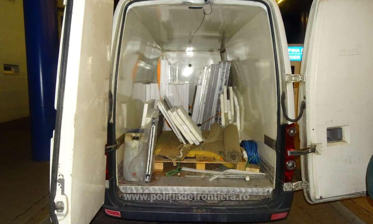 3 irakieni au încercat să intre în România ascunşi ÎN termopane. VIDEO