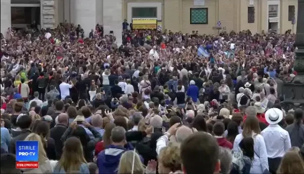 Cum a schimbat Papa Francisc biserica catolică. "Religiile vor pace, alţii vor război"