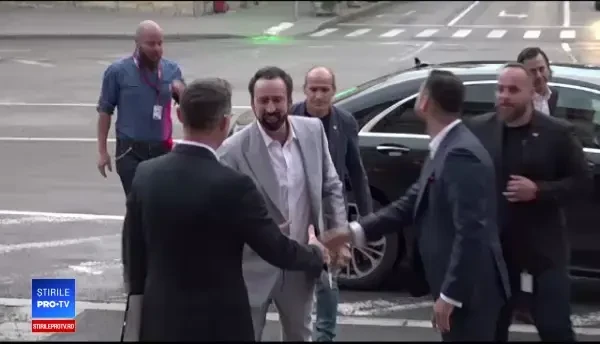 Premiat cu Oscar, Nicolas Cage e mai încântat de trofeul primit la Cluj. Reacția sa
