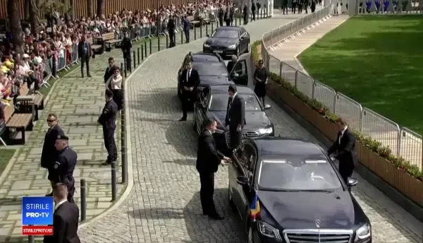 Momentul sosirii preşedintelui Iohannis la Blaj