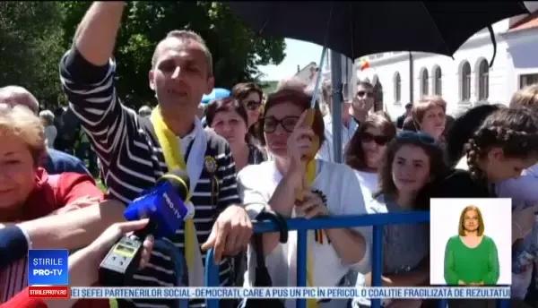 Cum s-a văzut vizita Papei pe reţelele sociale. "A fost un moment magic"