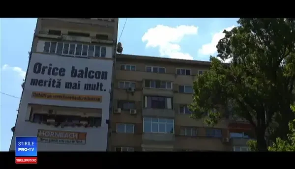 (P) Hornbach a transformat un balcon aparent abandonat într-un loc ideal pentru relaxare