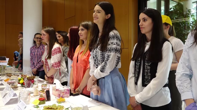 Firmele din industria alimentară angajează chiar și studenți în primul an. Beneficiile oferite