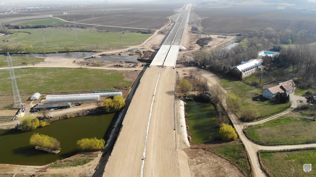 Cum justifică CNAIR banii pentru "imagine pozitivă"