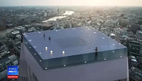 Piscina Infinit, cu privelişte de 360 de grade, construită pe un zgârie-nori londonez. VIDEO