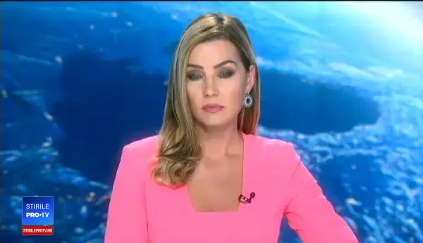 Zăpadă de 6 metri pe Transfăgărașan. Șoferii, avertizați de pericolul avalanșelor