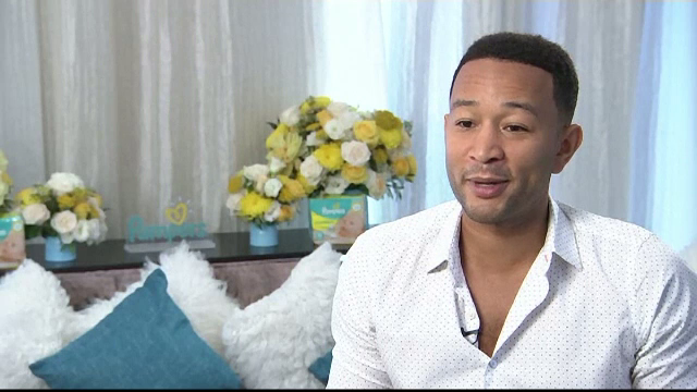 Cântăreţul care a fost desemnat cel mai sexy bărbat în viaţă de revista People