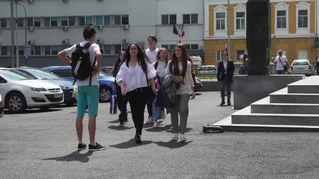 Elevii care la 11 ani dau un examen crucial. Concurență mare și note care nu scad sub 9