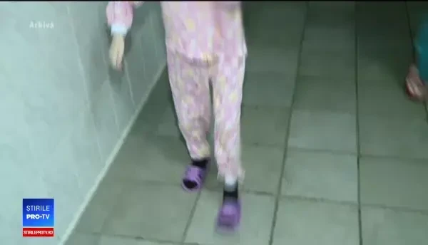 Niciun vinovat în cazul fetei care avea 17 kg la 19 ani. Familia îi dădea lapte și zahăr