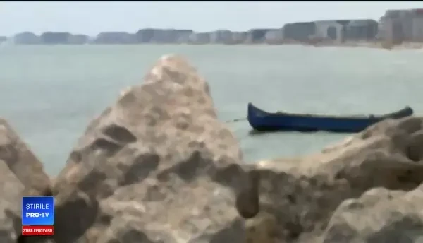 Moarte suspectă pe litoral. Bucătar, găsit înecat într-o zonă în care apa are 1 m adâncime