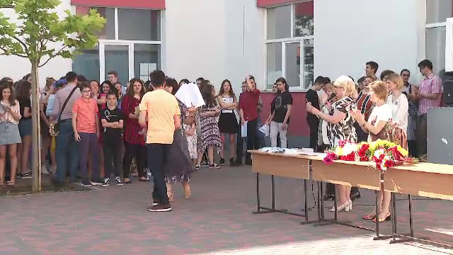 Elevii și preșcolarii intră în vacanța de vară. Când se vor întoarce la școală