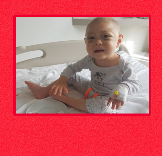 David, un băiețel diagnosticat cu o formă gravă de cancer, are nevoie de ajutor