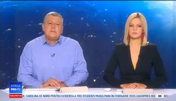 Doi tineri la un pas de moarte după ce s-au izbit cu mașina de un camion și un TIR