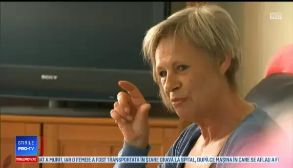 Dispozitivul implantat sub piele care le schimbă radical viața persoanelor cu deficit de auz