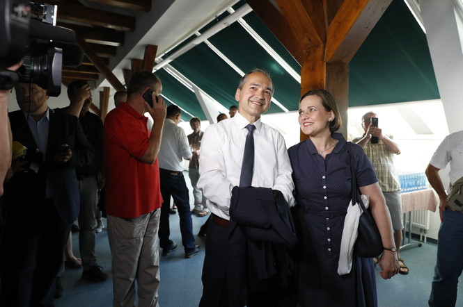 Un român a câștigat primăria unui oraș din Germania. A învins în turul 2 un extremist