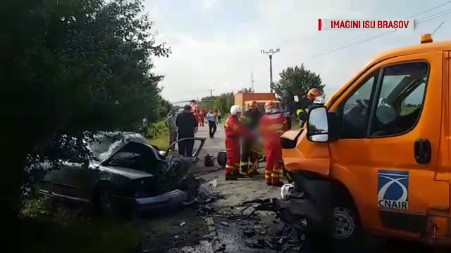 Accident grav în Brașov. Opt victime, după ce o mașină a izbit o autoutilitară