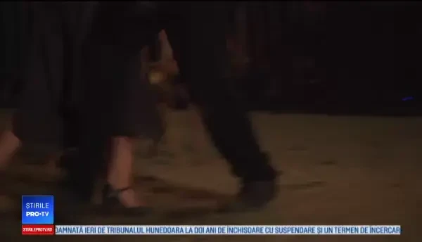 Poveşti pline de pasiune, pe străzile Sibiului. Ce i-a cucerit pe turişti