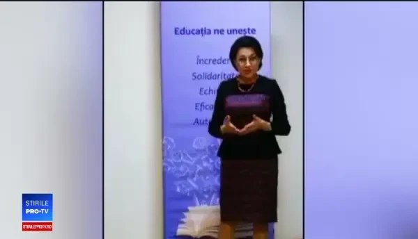 Perle la Evaluarea Națională 2019: "Sinonim pentru “făgăduiește”: prostește, aburește, fraierește"