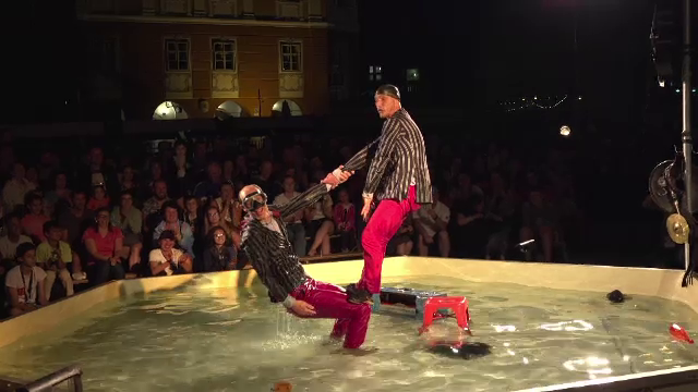 Sibiul continuă să fie capitala teatrului. Spectacole colorate pe stradă ori în spații neconvenționale