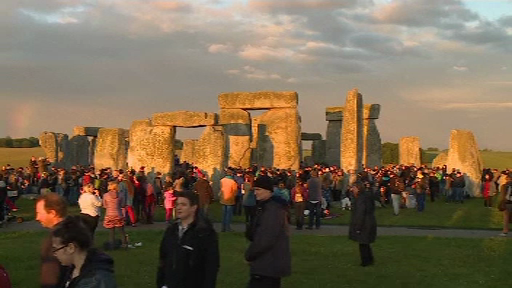 Ce s-a întâmplat la Stonehenge în timpul solstițiului de vară. Imaginile, LIVE în toată lumea