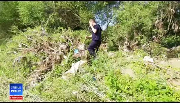 Sute de pompieri în căutarea trupului unui copil luat de ape. Cum s-a petrecut tragedia