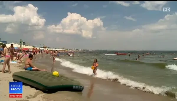 Cum ne protejăm cel mai bine pielea de soare: "Bronzul nu e un semn de sănătate"