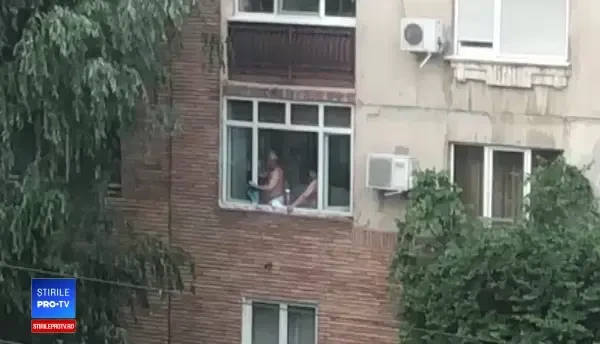 Ipostazele în care a fost filmat un bărbat, în Capitală. Era supravegheat de soție