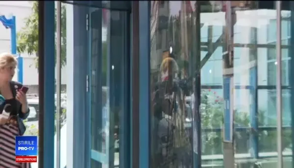 Procurorul general contestă decizia de adopție a Sorinei și cere ca fata să nu iasă din țară