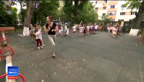 Şcolile şi grădiniţele îşi pot stabili singure regulile. Obiectele interzise celor mici