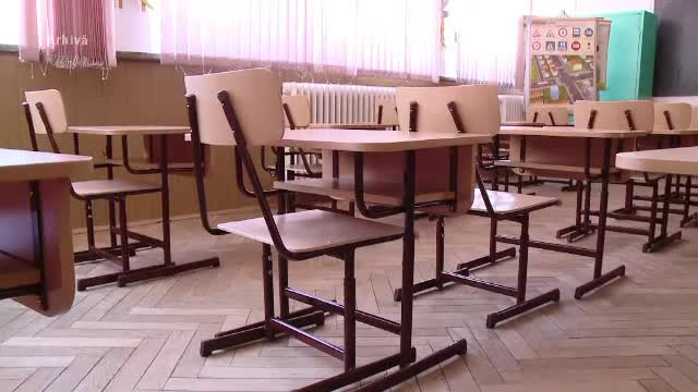 Profesoară din Alba Iulia, condamnată la închisoare cu suspendare pentru relația cu un elev