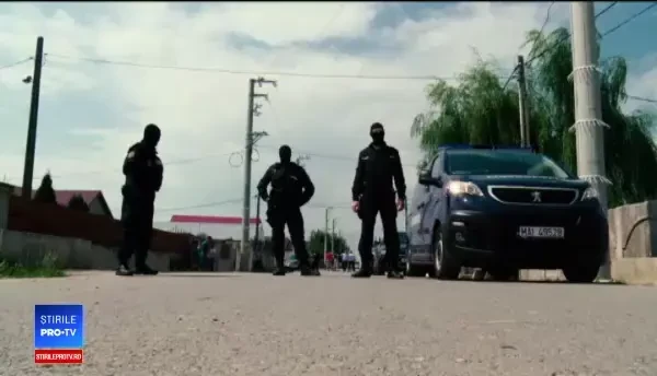 4 români, descriși ”cuminți” și ”cinstiți”, și-au abuzat copiii pentru banii unui neamț