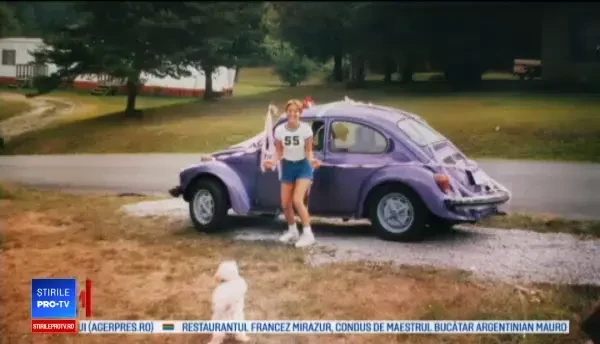 O femeie și-a regăsit prima mașină, după 20 de ani. Ce are de gând să facă cu ea