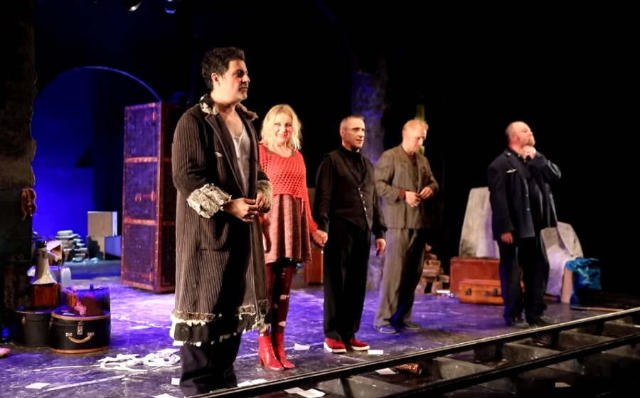 Actorii trag un semnal de alarmă, după concedieri masive la TNB