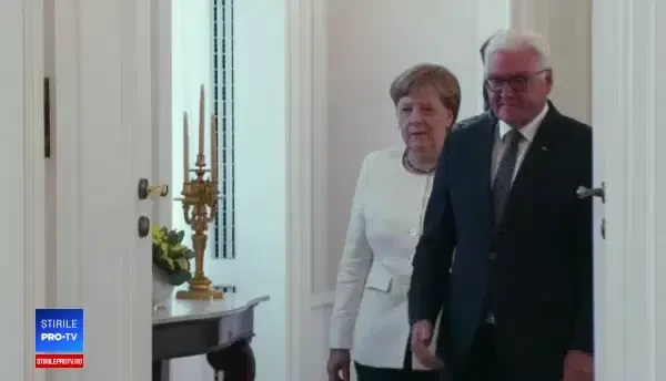 Angela Merkel, văzută tremurând pentru a doua oară la o întâlnire oficială. VIDEO