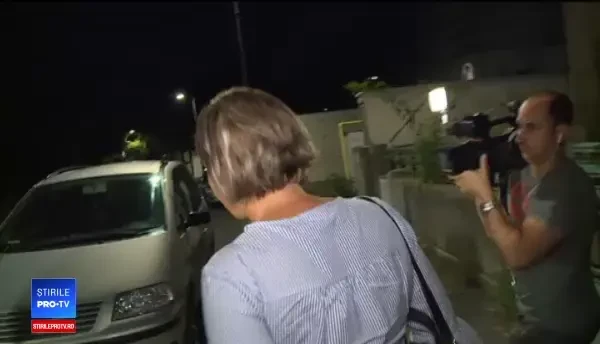 Familia adoptivă a Sorinei vrea despăgubiri dacă fetița nu va fi lăsată să plece din țară