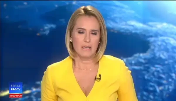 O barză a traversat strada pe trecerea de pietoni. Reacția polițiștilor