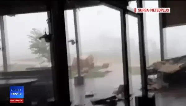 Fenomene asemănătoare unui taifun în România. Explicațiile meteorologilor