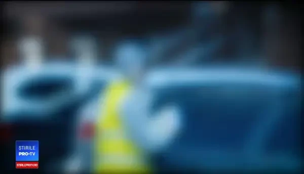 Bărbatul care a înjunghiat o tânără în locuinţa ei a fost prins. Ce luase de la victimă