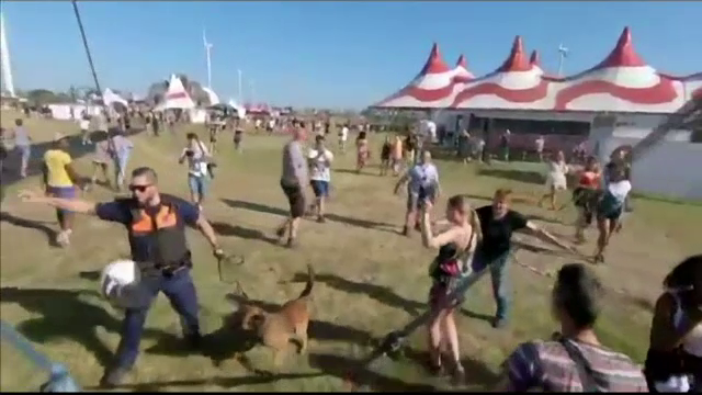 Scandal uriaş după ce un festival unde urma să cânte Cardi B a fost anulat în ultima clipă