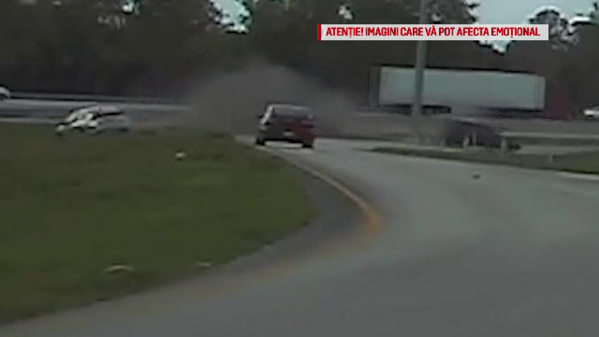 Un poliţist a supravieţuit printr-un miracol după ce a fost târât sute de metri de un şofer