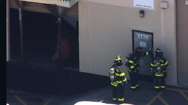 Posibil atac la sediul Facebook. Mai multe persoane ar fi intrat în contact cu gaz sarin