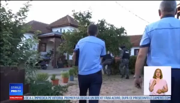 Consilierul local care a furat motoarele ambulanţelor a bătut şi 2 angajaţi ai primăriei