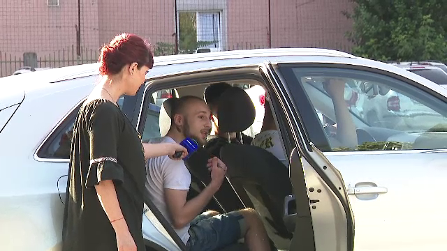 BAC 2019. Ce făceau 3 tineri în maşină înainte de examen. „E ca să mă ajute să ţin minte”