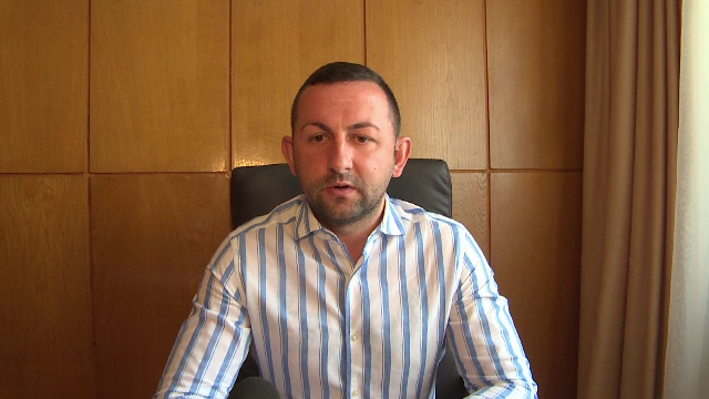 Primarii au început disponibilizările în rândul funcţionarilor. "Nu plac cuiva, nu convin"